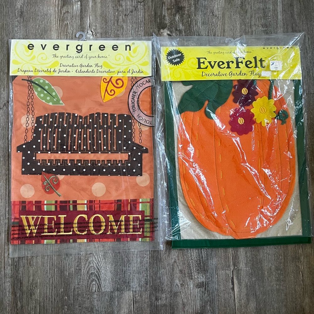 Evergreen Welcome Garden Flag - Orange and Brown